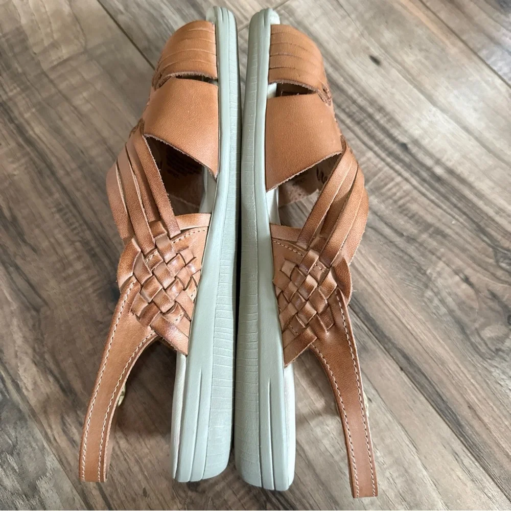 Softspots Women's Size 9W Cognac Tan Woven Braided Leather Huarache Sandals Shoe - Picture 3 of 10